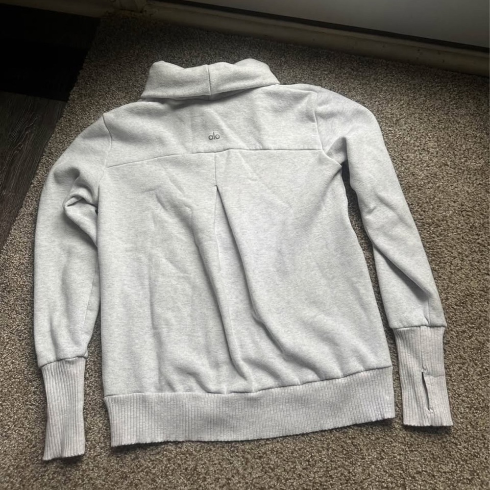 Alo Light Gray Mock Neck Pullover Sweater